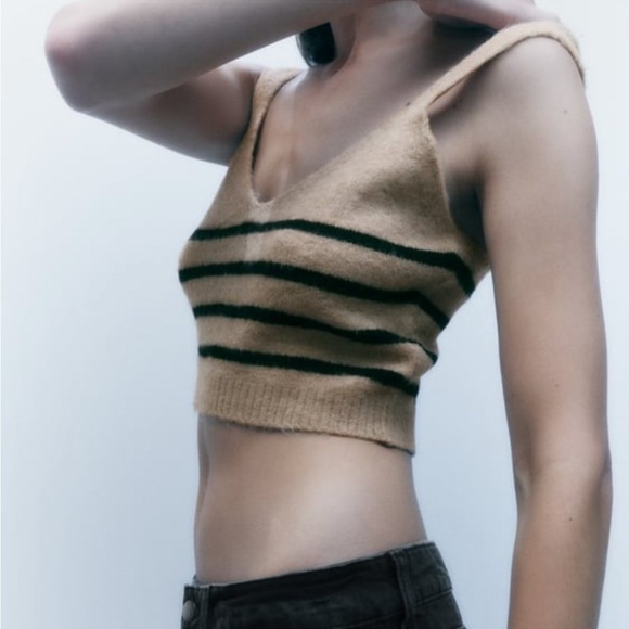 Zara Tops - ZARA STRIPED KNIT TOP